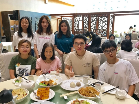 CEO Yum Cha Gathering - volunteers with elderly